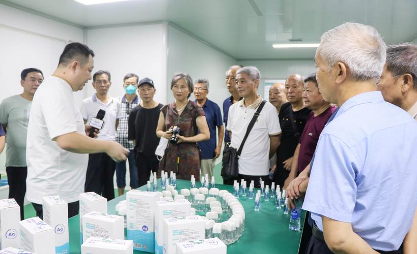 见证新变化 共话新发展